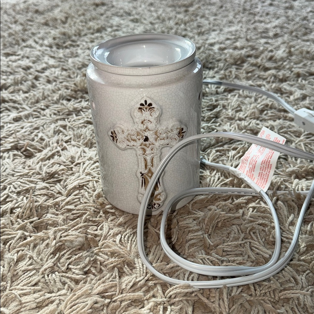 Scentsy Warmer Antique Cross